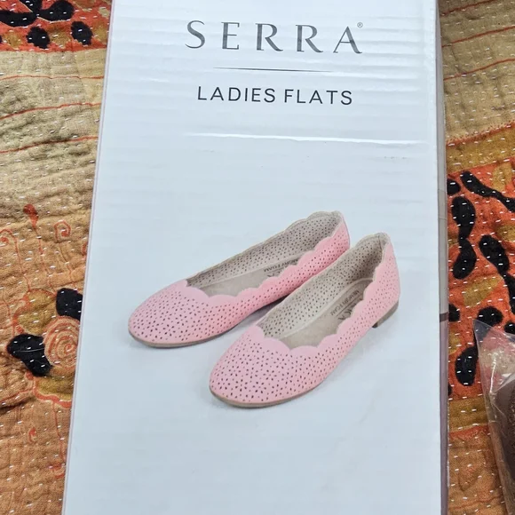 Serra Women's Pink Flats with Memory Foam Insole - Picture 2 of 6